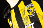 foto 1 Gesigneerd Vitesse shirt